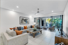 Swim-out Tropical Haven at Temple Resort, Port Douglas